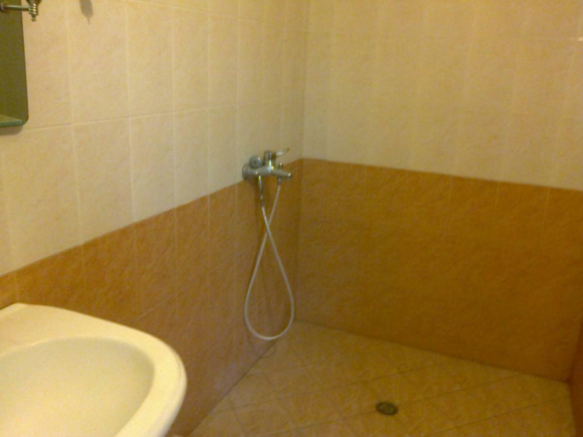Mullaj Guest House Vlorë Εξωτερικό φωτογραφία